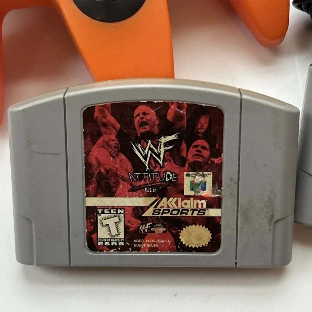 Nintendo 64 N64 Console Bundle Controller + Tested + WWF ATTITUDE & WAR ZONE